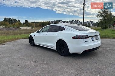 Ліфтбек Tesla Model S 2019 в Києві