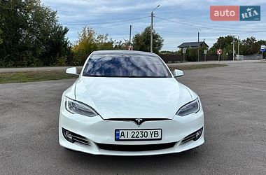 Ліфтбек Tesla Model S 2019 в Києві