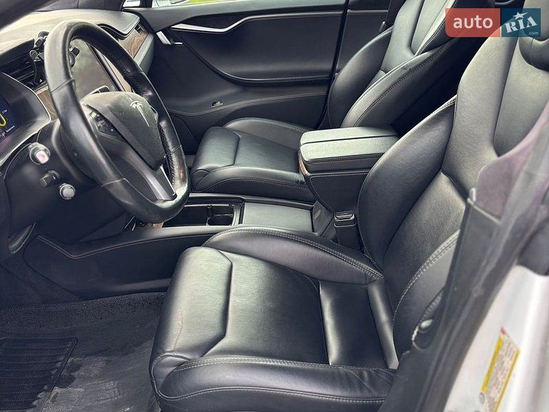 Ліфтбек Tesla Model S 2019 в Києві