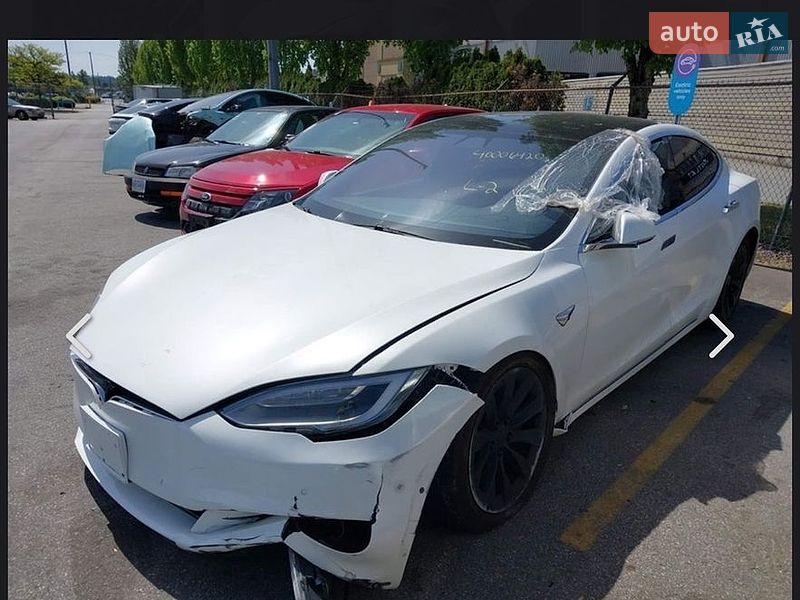 Ліфтбек Tesla Model S 2019 в Києві