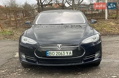 Лифтбек Tesla Model S 2013 в Ивано-Франковске