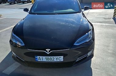 Ліфтбек Tesla Model S 2018 в Києві