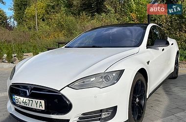 Лифтбек Tesla Model S 2014 в Львове