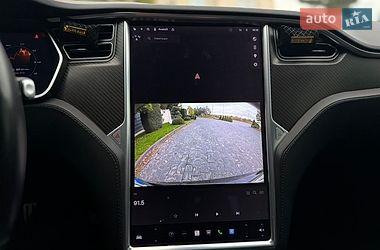 Лифтбек Tesla Model S 2017 в Львове