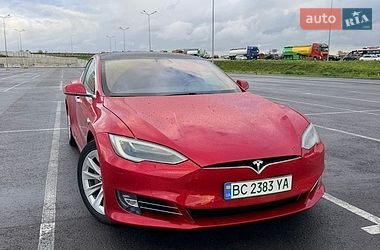Лифтбек Tesla Model S 2018 в Львове