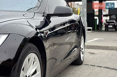 Лифтбек Tesla Model S 2015 в Хмельницком фото 3 Лифтбек Tesla Model S 2015 в Хмельницком