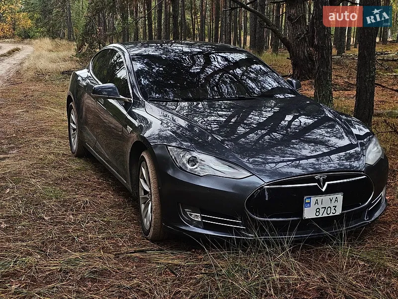 Tesla Model S