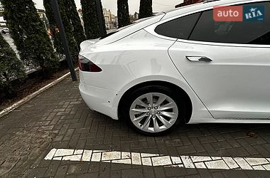 Ліфтбек Tesla Model S 2018 в Кам'янець-Подільському