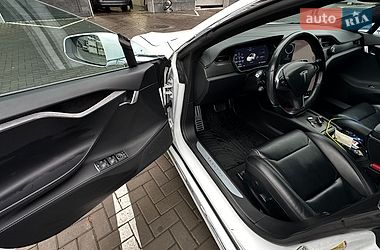 Ліфтбек Tesla Model S 2018 в Кам'янець-Подільському