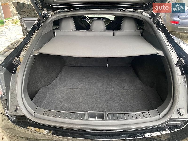Ліфтбек Tesla Model S 2019 в Івано-Франківську фото 6 Ліфтбек Tesla Model S 2019 в Івано-Франківську