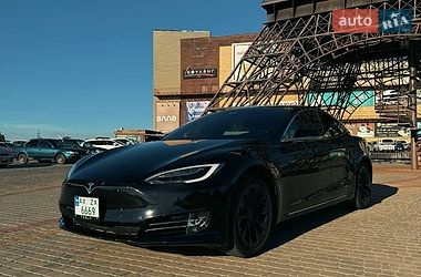 Лифтбек Tesla Model S 2020 в Харькове