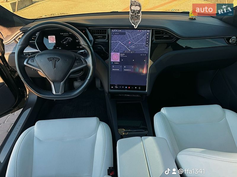 Лифтбек Tesla Model S 2020 в Харькове