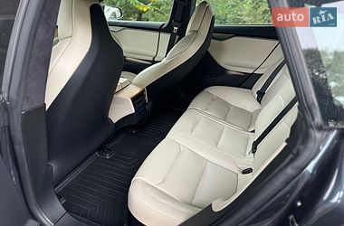 Ліфтбек Tesla Model S 2020 в Дніпрі