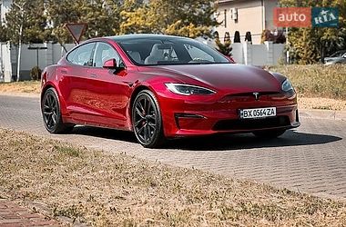 Лифтбек Tesla Model S 2023 в Львове
