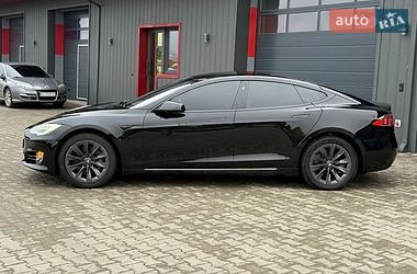 Лифтбек Tesla Model S 2018 в Ковеле