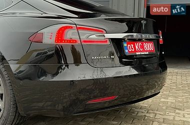 Лифтбек Tesla Model S 2018 в Ковеле