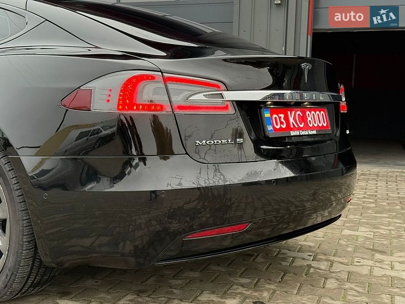 Лифтбек Tesla Model S 2018 в Ковеле