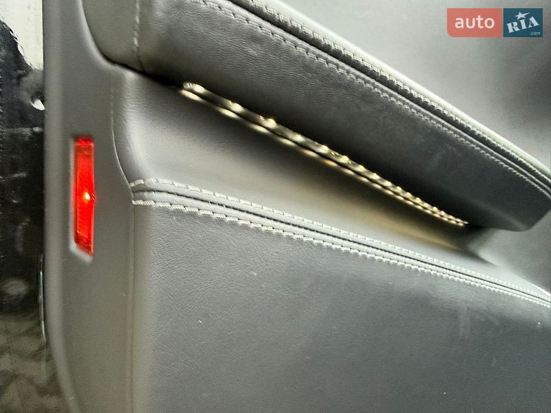 Лифтбек Tesla Model S 2018 в Ковеле
