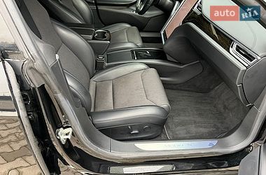 Лифтбек Tesla Model S 2018 в Ковеле
