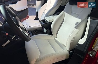 Лифтбек Tesla Model S 2017 в Киеве