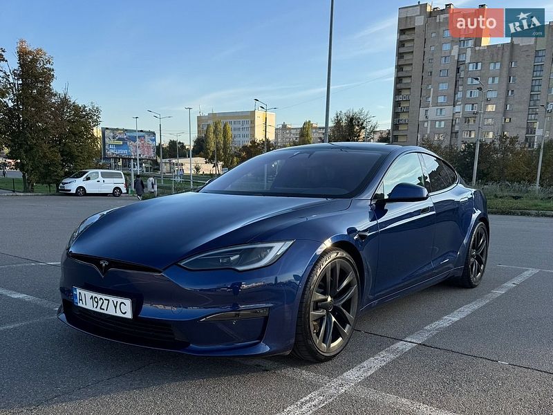 Лифтбек Tesla Model S 2021 в Киеве