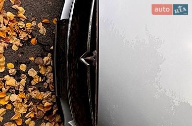 Ліфтбек Tesla Model S 2012 в Одесі