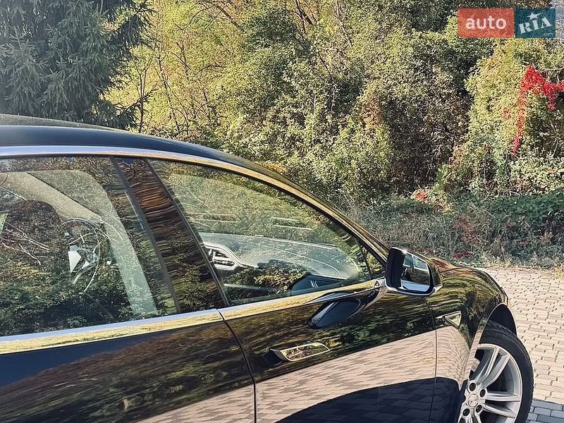 Лифтбек Tesla Model S 2014 в Ужгороде