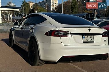Лифтбек Tesla Model S 2021 в Киеве