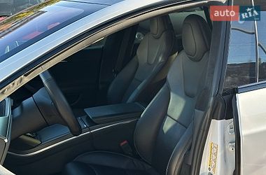 Лифтбек Tesla Model S 2021 в Киеве
