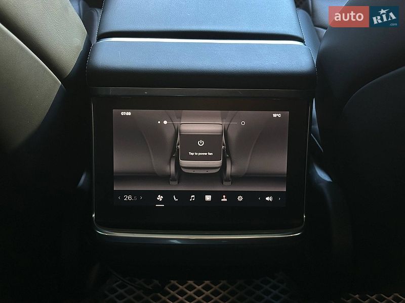 Лифтбек Tesla Model S 2021 в Киеве