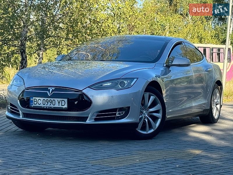 Лифтбек Tesla Model S 2013 в Дрогобыче