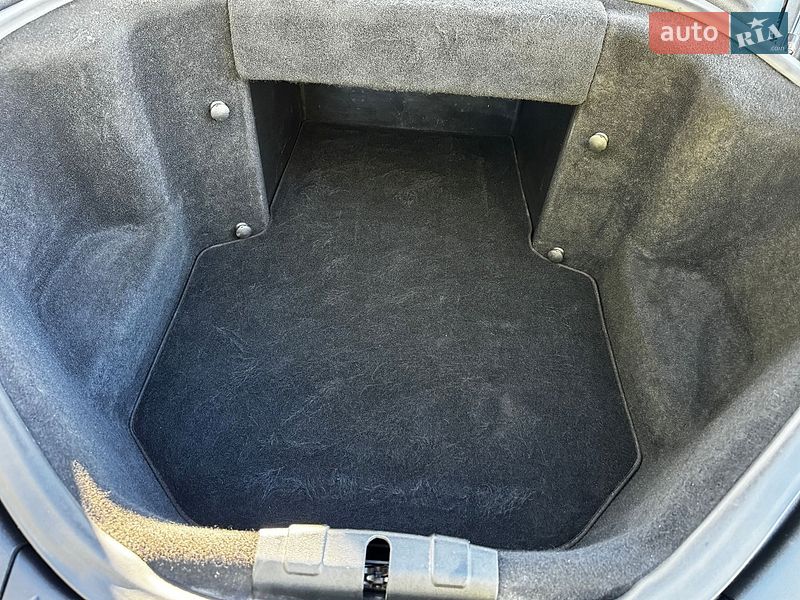 Лифтбек Tesla Model S 2013 в Дрогобыче