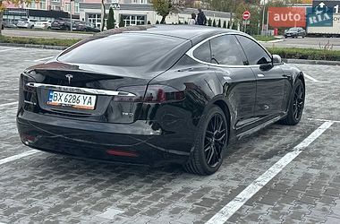 Лифтбек Tesla Model S 2018 в Хмельницком