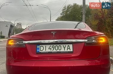 Лифтбек Tesla Model S 2014 в Буче