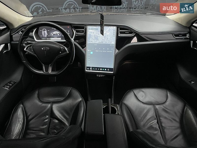 Лифтбек Tesla Model S 2014 в Киеве