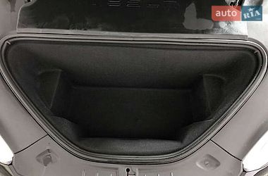 Лифтбек Tesla Model S 2017 в Киеве