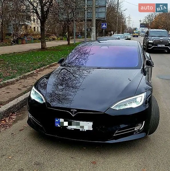 Tesla Model S