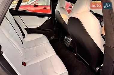 Лифтбек Tesla Model S 2020 в Киеве