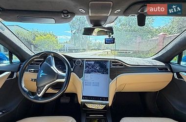 Лифтбек Tesla Model S 2015 в Луцке фото 8 Лифтбек Tesla Model S 2015 в Луцке