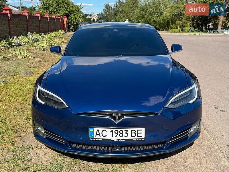 Лифтбек Tesla Model S 2015 в Луцке фото 13 Лифтбек Tesla Model S 2015 в Луцке
