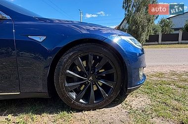 Лифтбек Tesla Model S 2015 в Луцке фото 16 Лифтбек Tesla Model S 2015 в Луцке