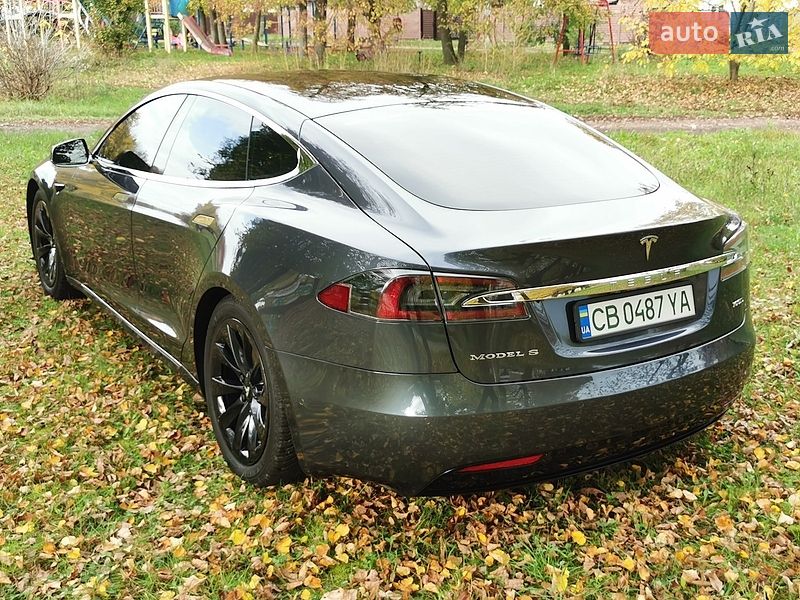 Ліфтбек Tesla Model S 2018 в Прилуках фото 9 Ліфтбек Tesla Model S 2018 в Прилуках