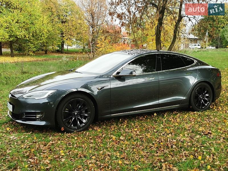 Ліфтбек Tesla Model S 2018 в Прилуках фото 7 Ліфтбек Tesla Model S 2018 в Прилуках