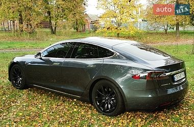 Ліфтбек Tesla Model S 2018 в Прилуках фото 8 Ліфтбек Tesla Model S 2018 в Прилуках