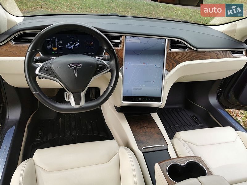 Ліфтбек Tesla Model S 2018 в Прилуках фото 15 Ліфтбек Tesla Model S 2018 в Прилуках
