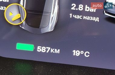 Ліфтбек Tesla Model S 2018 в Прилуках фото 31 Ліфтбек Tesla Model S 2018 в Прилуках