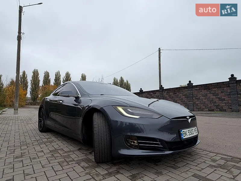 Tesla Model S
