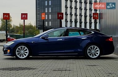 Ліфтбек Tesla Model S 2018 в Києві