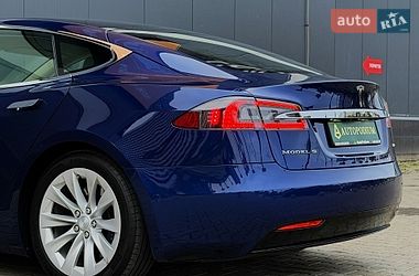 Ліфтбек Tesla Model S 2018 в Києві