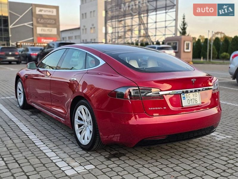Лифтбек Tesla Model S 2017 в Львове фото 6 Лифтбек Tesla Model S 2017 в Львове